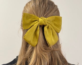 Vintage Classic Satin Bow Hair Clip Yellow-Green.