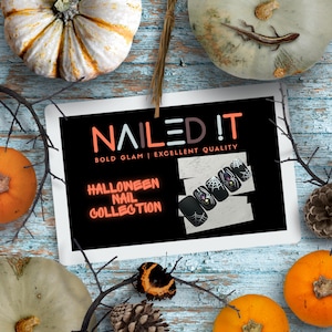 Halloween Press On Nails: Spider Web Glam Nail Art