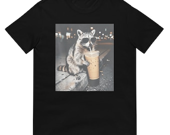 Camiseta con mapache tomando café helado: adorable camiseta con estampado de animales, ideal para uso diario, el regalo perfecto para los amantes del café.