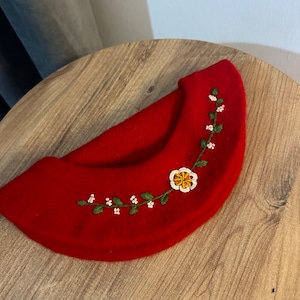 Red French Beret,100% Wool,Hand Embroidered,Beret For Women,Wild Flower Beret,Winter French Hat,Gift For Christmas,Custom Made Beret,Gift