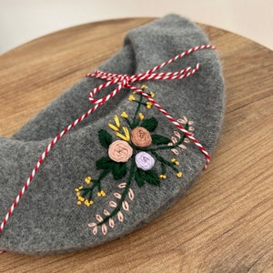 Gray French Beret,100% Wool,Hand Embroidered,Beret For Women,Wild Flower Beret,Winter French Hat,Gift For Christmas,Custom Made Beret,Gift