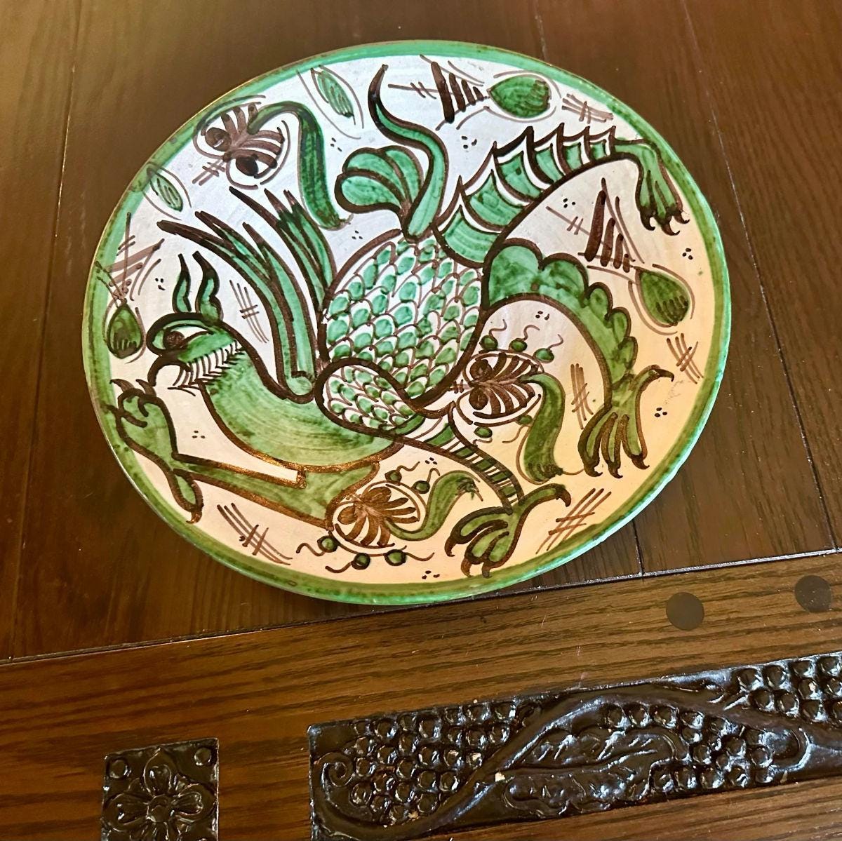 ■DOMINGO PUNTER■ヴィンテージ■台付き皿 Domingo Punter Griffon Design 13” Ceramic Plate - Mid 20th Century