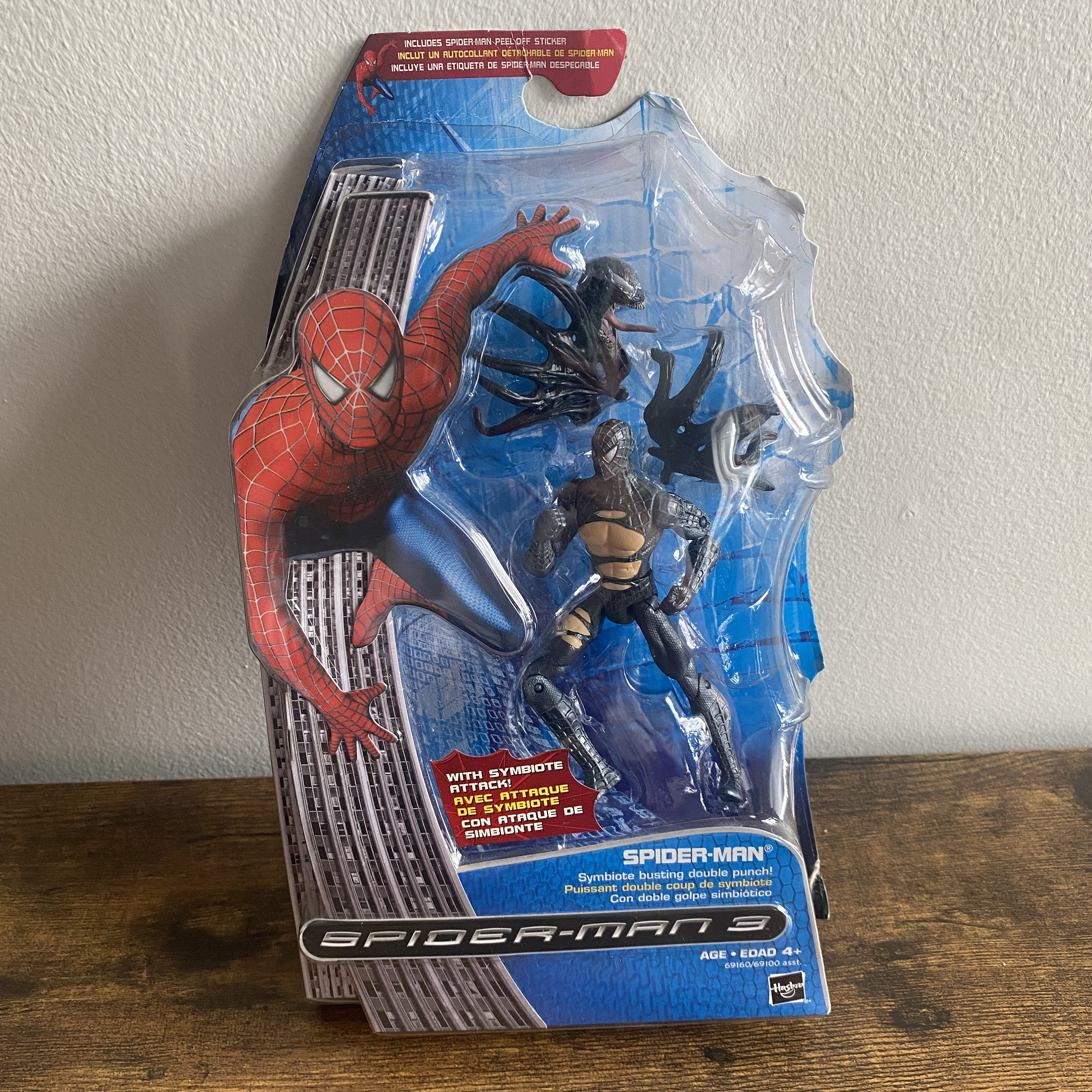 Hasbro Spider Man Symbiote Busting Double Punch Figure New - Main Image