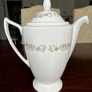 Minton April Coffee Pot S 732