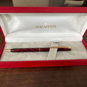 Vintage Sheaffer USA 282 Fashion - Laque BallPoint Medium Pen