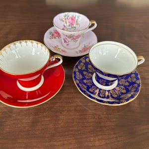 Vintage AYNSLEY teacup & Saucers