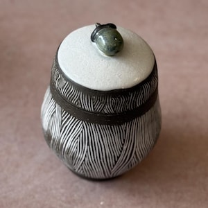 Ceramic Jar with lid, Acorn Ceramic Pot with Cover, Original Pottery with Unique Carved Design, House Warming Gift, Wedding Gift, Birthday