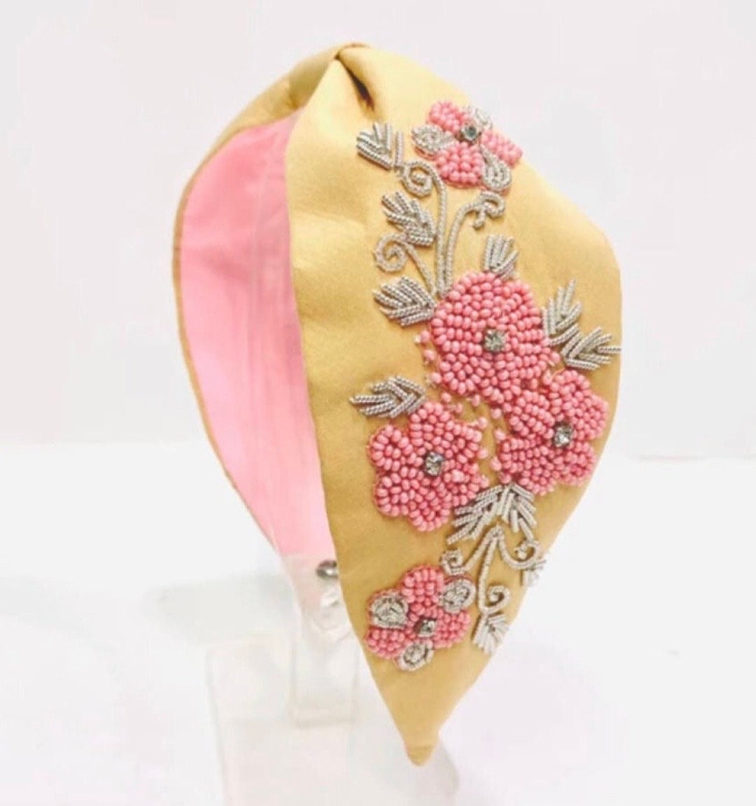 Unique Pretty Sweet Hand-sewn Beaded Embroidered Floral  display picture 1