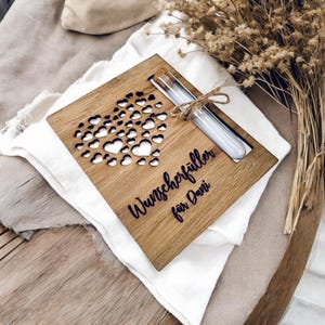 Personalisierter Wunscherfüller aus Eiche mit Gravur I Personalisiertes Geldgeschenk I Geburtstagsgeschenk aus Holz I Geschenkidee