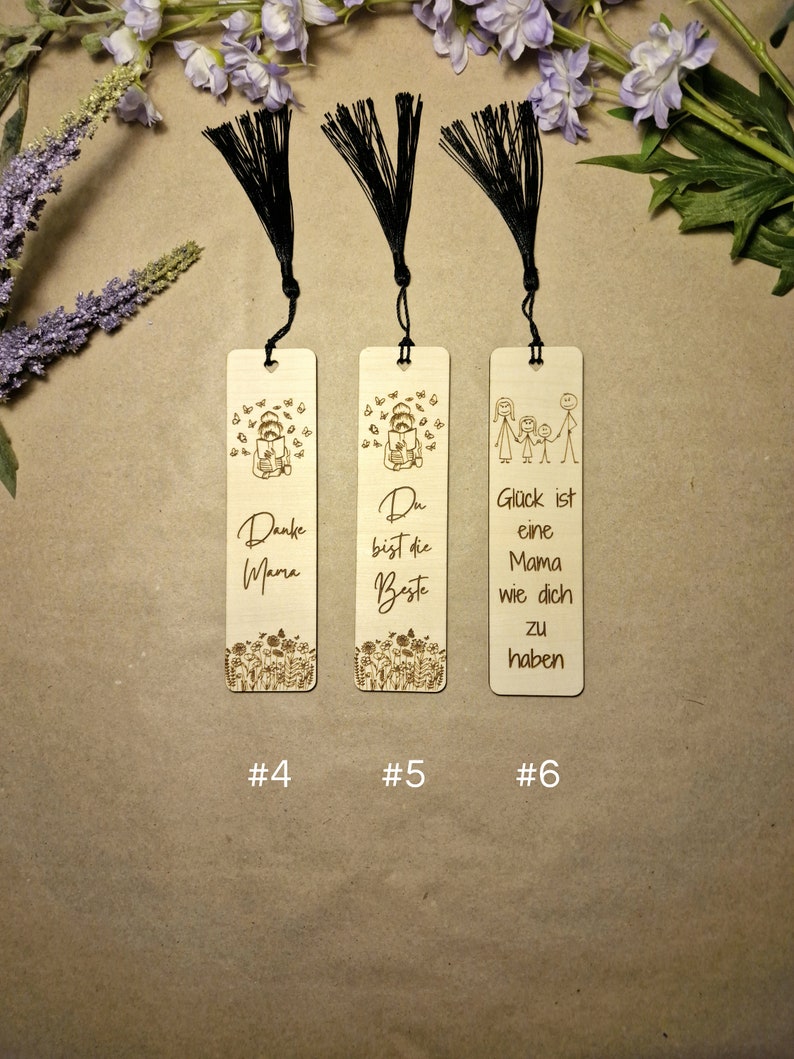 Personalisiertes Holz Lesezeichen mit schwarzer Quaste für Mama Handgefertigt Verschiedene Motive Geschenk für Muttertag, Mama Bild 7