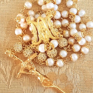 Rosary of genuine pearls