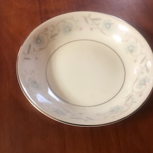 English Garden Fine China from Japan pattern 1221 5.5” dessert fingerling bowl