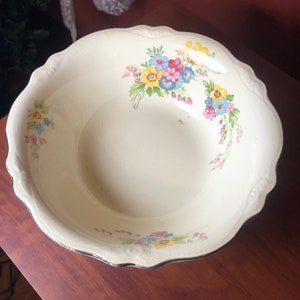 Homer Laughlin G45 N8 Virginia Rose Platinum Rim 9.5” Serving Bowl