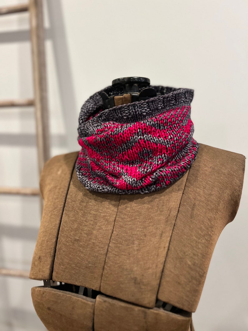 Stranded Colorwork Cowl KNITTING PATTERN / Easy Colorwork Infinity Cowl / Fair Isle and ...