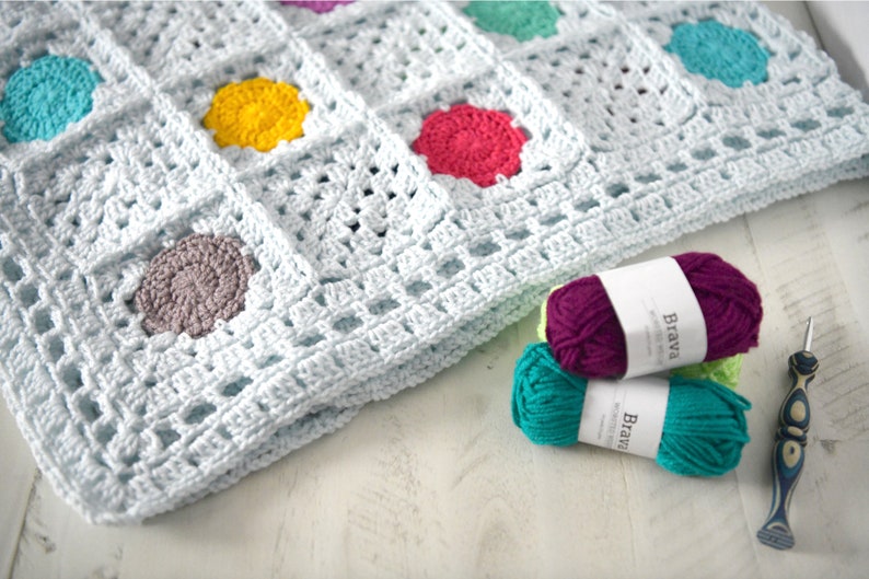 Granny Square CROCHET BLANKET PATTERN / Join As You Go Motif Afghan / Beginner Colorwork Blanket / Afghan / Modern Crochet Blanket / Video image 4