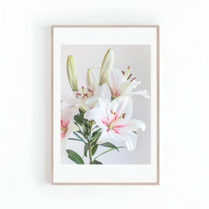 Lilac Flower Bouquet, Flower Art, Beautiful Photo Prints, Flower Art for Walls, Floral Wall Art, Lilacs, Digital Print, Instant Download
