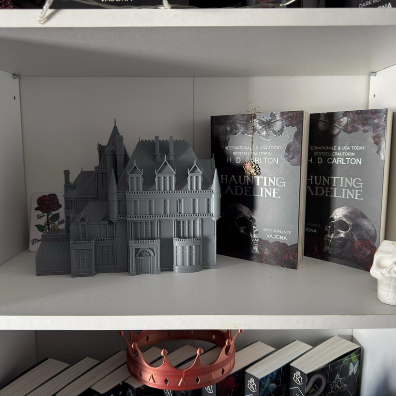 Haunting Adeline Boekensteunen Geïnspireerd Donkere Romantiek Parsons Manor Boekachtige Jacht Adeline Cadeau Idee Landhuis Serre 3D Print afbeelding 7