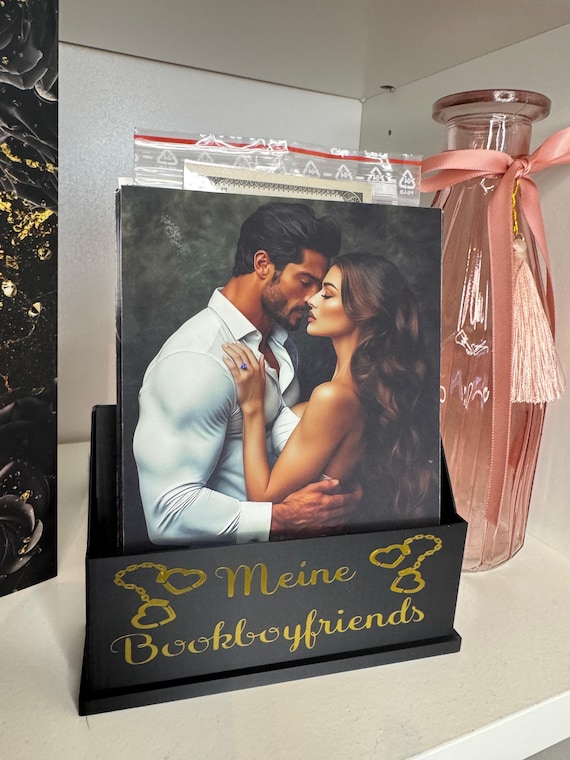Buch Charakterkarten Halter in verschiedenen Farben mit wählbarem Spruch ideal für Bookies, BookTok, Bookstagram und als Geschenk für Leser