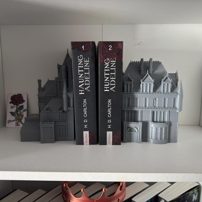 Haunting Adeline Boekensteunen Geïnspireerd Donkere Romantiek Parsons Manor Boekachtige Jacht Adeline Cadeau Idee Landhuis Serre 3D Print afbeelding 6