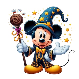 Könnte beinhalten: Mickey Mouse als Zauberer verkleidet mit einem blauen und goldenen Umhang, einem spitzen Hut mit Sternen und einem Zauberstab mit einer braunen Kugel oben. Er lächelt und hält seine Hände ausgestreckt, umgeben von gelben Sternen.