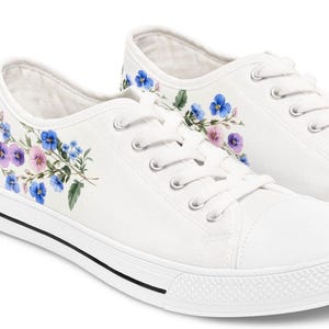 Wildflower Women&#39;s Low Top Sneakers, Floral Botanical Shoes, Nature Print Trainers, Gardener Gift, Floral Sneakers for Women