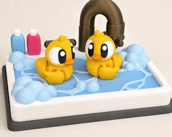 Duck Bath Diorama with 2 Articulated Ducks | 3D Printed Mini Bathroom Display | Cute Rubber Duck Decor | Duck Lover Gift