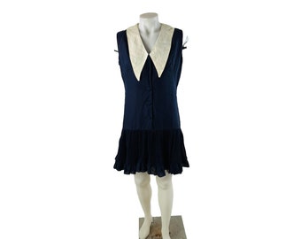 60er Jahre Damen Mini Kleid mit Kleiner Taille Spitzkragen, Vintage Kleid mit Spitze Kragen, 1960er Disco Kleid, Damen Kleid mit Tropfen Taille, Flapper