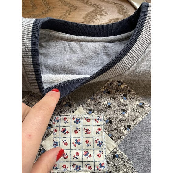 90s Womens Large Handmade Patchwork Elbow Pad Swe… - image 4