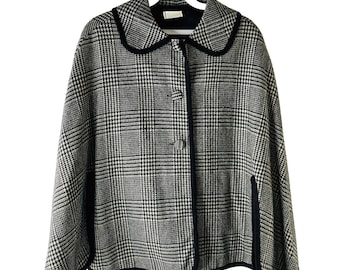 1960s Womens OS Houndstooth Plaid Peter Pan Collar Poncho Cape Coat, Vintage Cape Coat, Womens Houndstooth Plaid Jacket, 1960s Plaid Coat