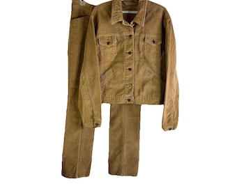 Completo da donna Levis Y2K in velluto a coste, taglia media, con giacca e pantaloni, stile streetwear, completo pantalone Levis da donna, completo pantalone vintage in velluto a coste, completo streetwear