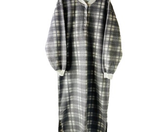 90s Womens Medium Country Plaid Fleece Flannel Nightgown, Vintage Flannel Nightgown, Womens Flannel Pajamas, Cottagecore Nightgown