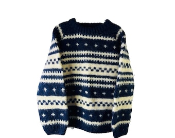 90s Mens Medium Cowichan Wool Fair Isle Knit Chunky Crewneck Sweater, Mens Knit Sweater, Vintage Cowichan Wool sweater, Chunky Sweater
