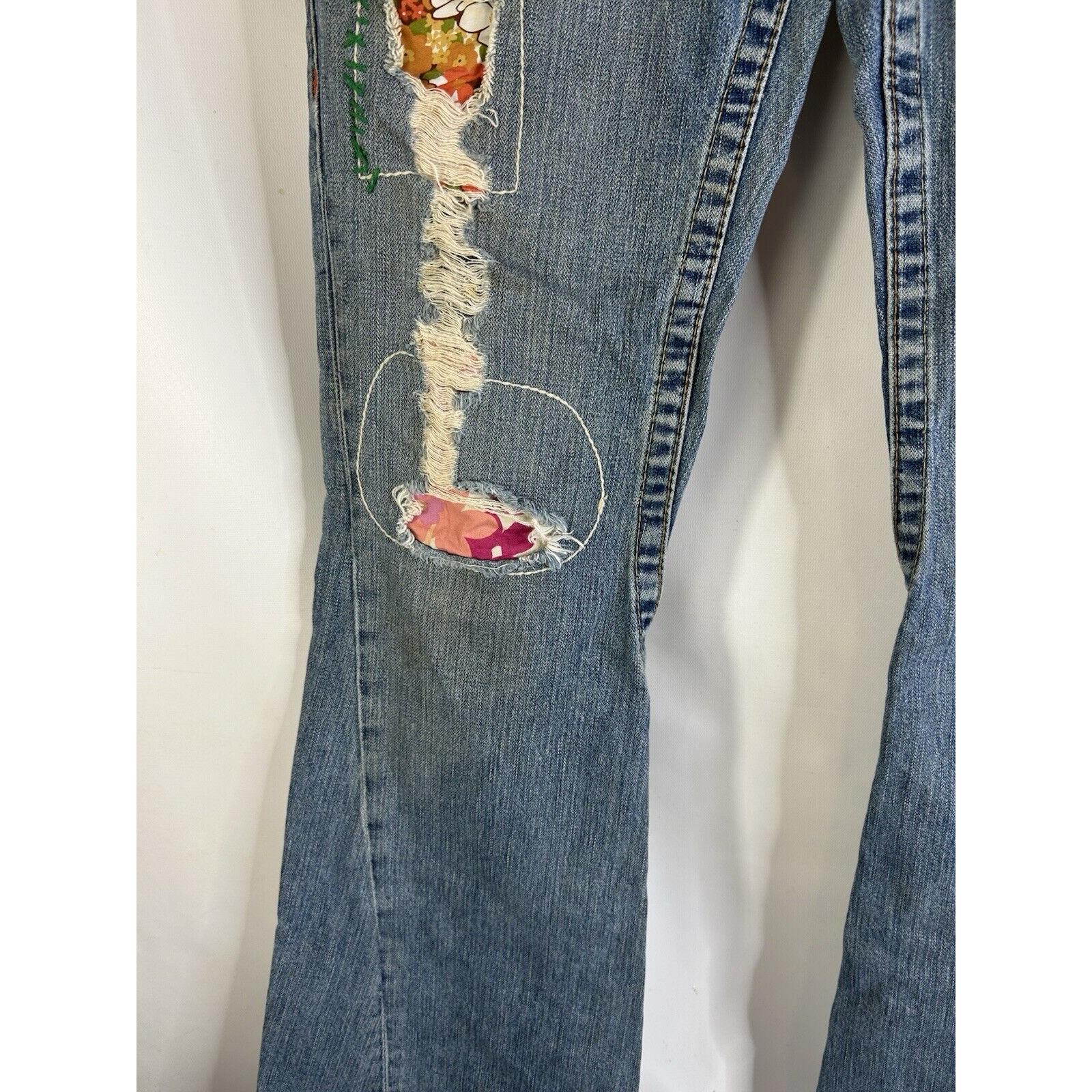 パンツ Y2K True Religion woodstock flare pant Vtg True Religion Woodstock Floral Patchwork Boho Flare