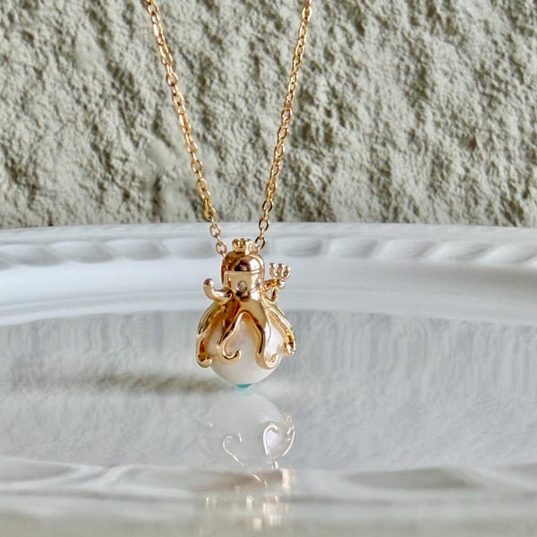 Paul the Octopus Pearl Necklace, Platina Blue Crystal Sea Life Pendant, Shimmering Nautical Jewelry, Mythical Ocean Charm, Gift forHer