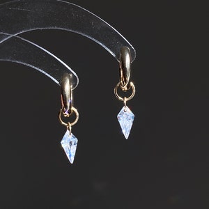 Joyería de boda Luz de la vida Brillante Brillante Corte facetado Minimalismo Pendiente colgante, regalo para ella, regalo de cumpleaños Pendiente delicado
