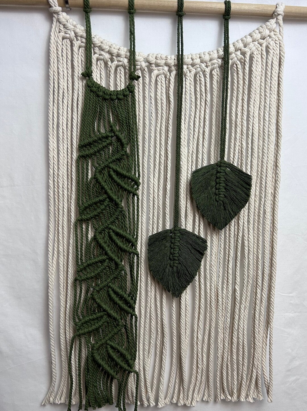 Leaves and Vine Macrame Wall Hanging - Etsy
