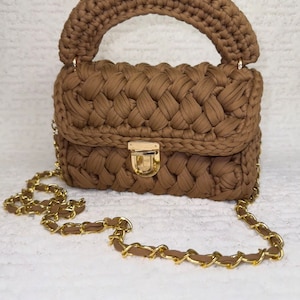 Bolso tejido ganchillo/bolsa de lujo capri/cartera bandolera de punto/bolso de hombro con cadena de oro/tejida a mano/crossbody hecho a mano