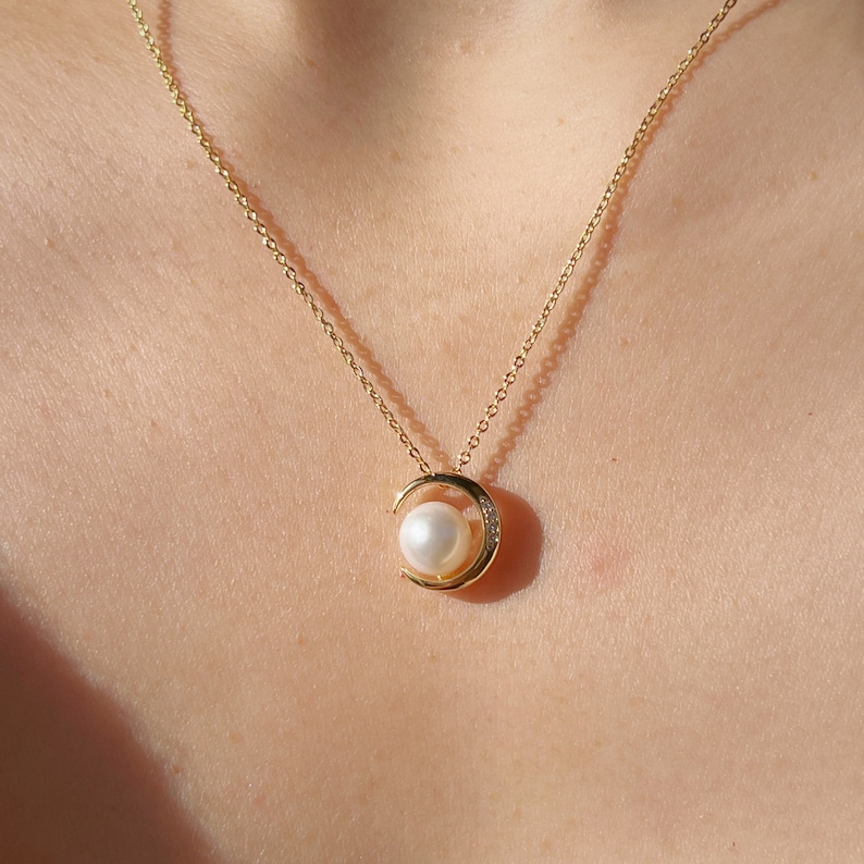 Single Freshwater Pearl Necklace 14K Gold Plated Zircon Moon Etsy