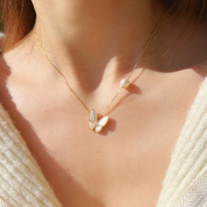 Real shell butterfly pendant with nature pearl charm Necklace, Zircon diamond butterfly Necklace, Bridal Necklace, Gift for her