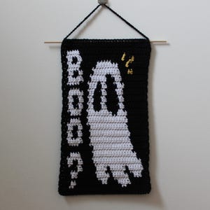 Ghost Tapestry Crochet PDF Pattern | Hesitant Ghost | Funny Wall-Hanging