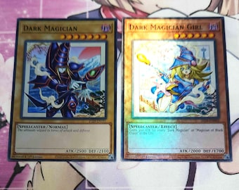 Mago Oscuro + Chica Campeonato Mundial 2026-EN001 EN002 Proxy Juego de Cartas Yu-Gi-Oh!
