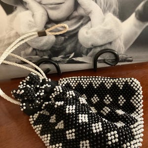 Vintage retro black and white dot beaded small drawstring purse/dilly bag. Made in Hong Kong. Super condition. 1970's.