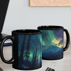 Berglandschaft schwarz Aurora Borealis Tasse (11 Unzen, 15 Unzen) | Nordlichter Natur inspiriert Tasse