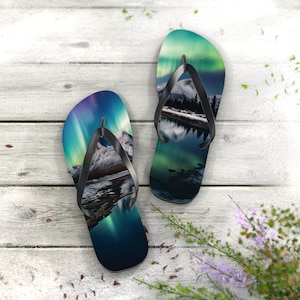 Aurora Borealis Flip Flops, Northern Lights, Dancing lights, Yukon, Alaska, Iceland, Scandinavia, Norway, Nature, Caribou, Mountains