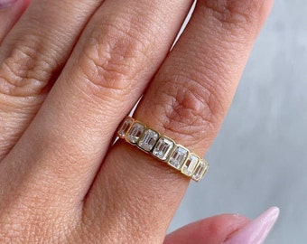 Dallas Bezel Set Emerald Wedding Ring, Emerald Half eternity bezel set anniversary band, 14k emerald dallas bezel set engagement band