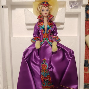 Muñeca Barbie Esplendor Real