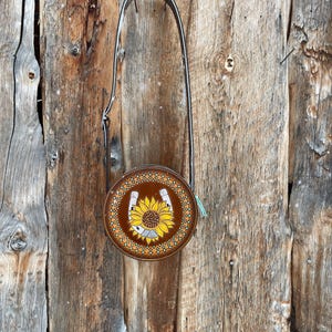 9&quot; Canteen Purse with a Sunflower & Horseshoe