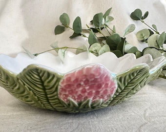 Bordallo Pinheiro Berry Bowl } Strawberry Pattern } Berry Picking Bowl with strain holes } Strawberry and Leaf Pattern } Draining Bowl }