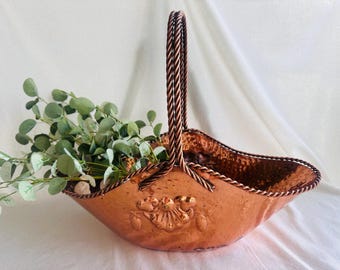 Vintage Copper Basket with Twisted Rope Edging and Handle } Oval Copper Large Fruit Basket } Hammered Copper Kitchen Metal Basket } Tray }