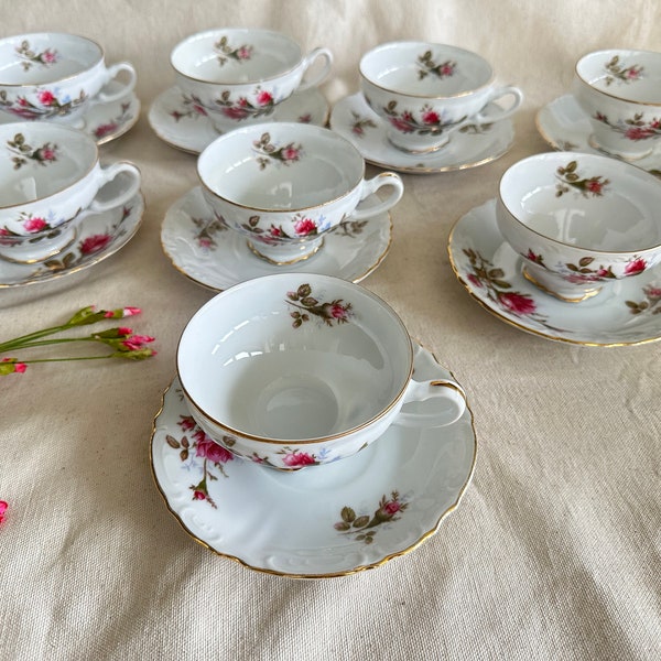 Royal Rose Fine China made in Japan-Floral Teacups-Red Roses-Gold Trim-16-pieces-Set of 8 Teacups and 8 matching Saucers-Tea Party-
